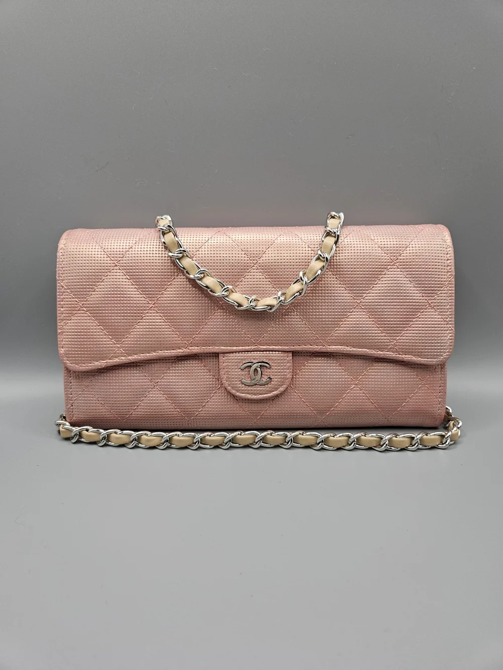 🩷CHANEL Authentic Metallic Calfskin Quilted Pixel Effect Large Flap Wallet🩷